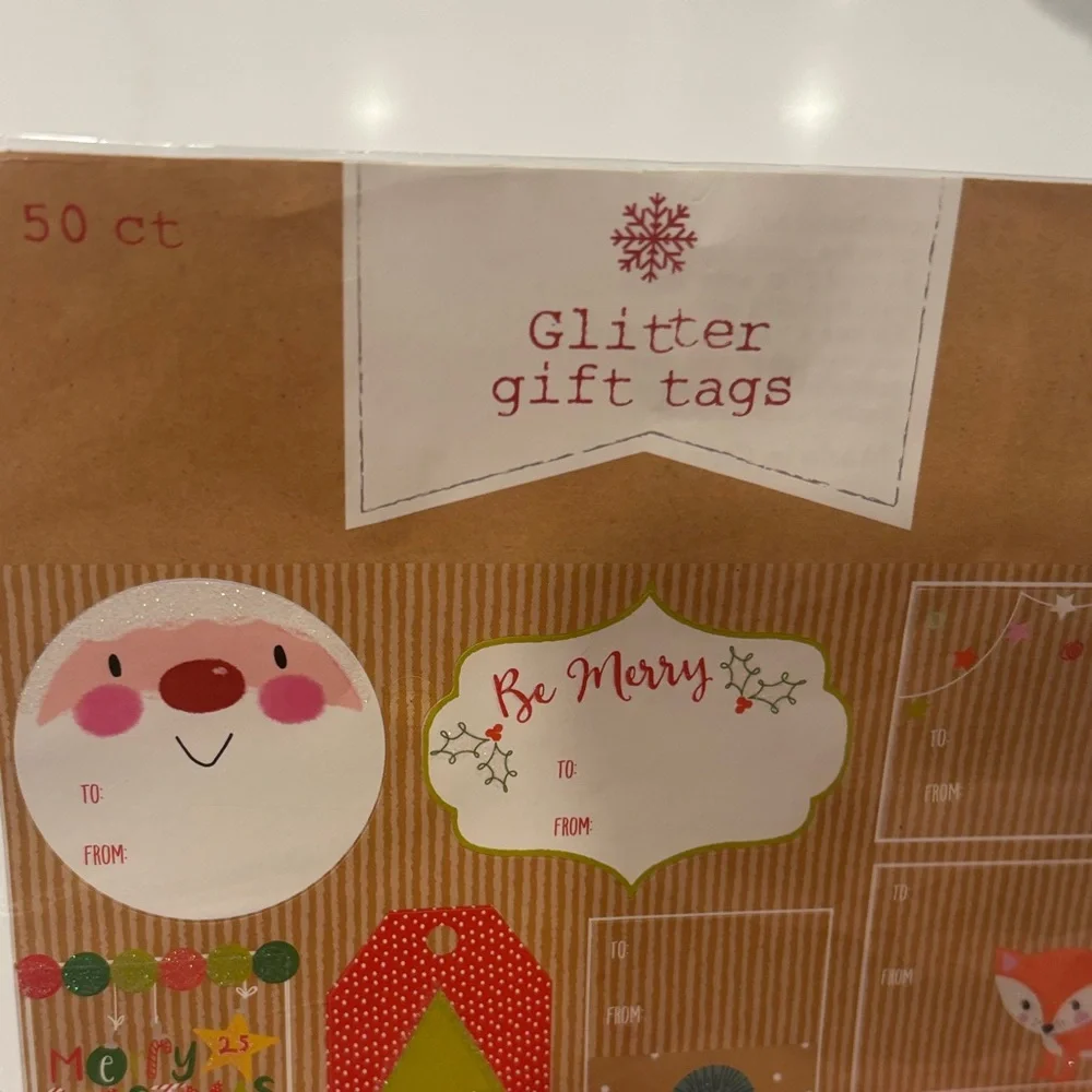 Holiday/ Christmas 4 Piece Stationary Set.. NWT